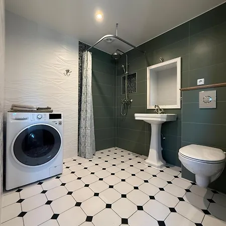 Kooli 7 - Ii Floor Sea View With Balcony In Old Town Daire *